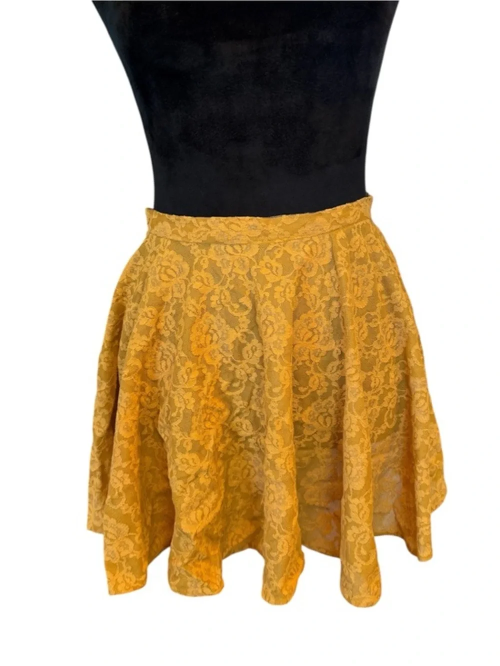 🫶🏻 Vintage 50’s Mustard Lace Apron